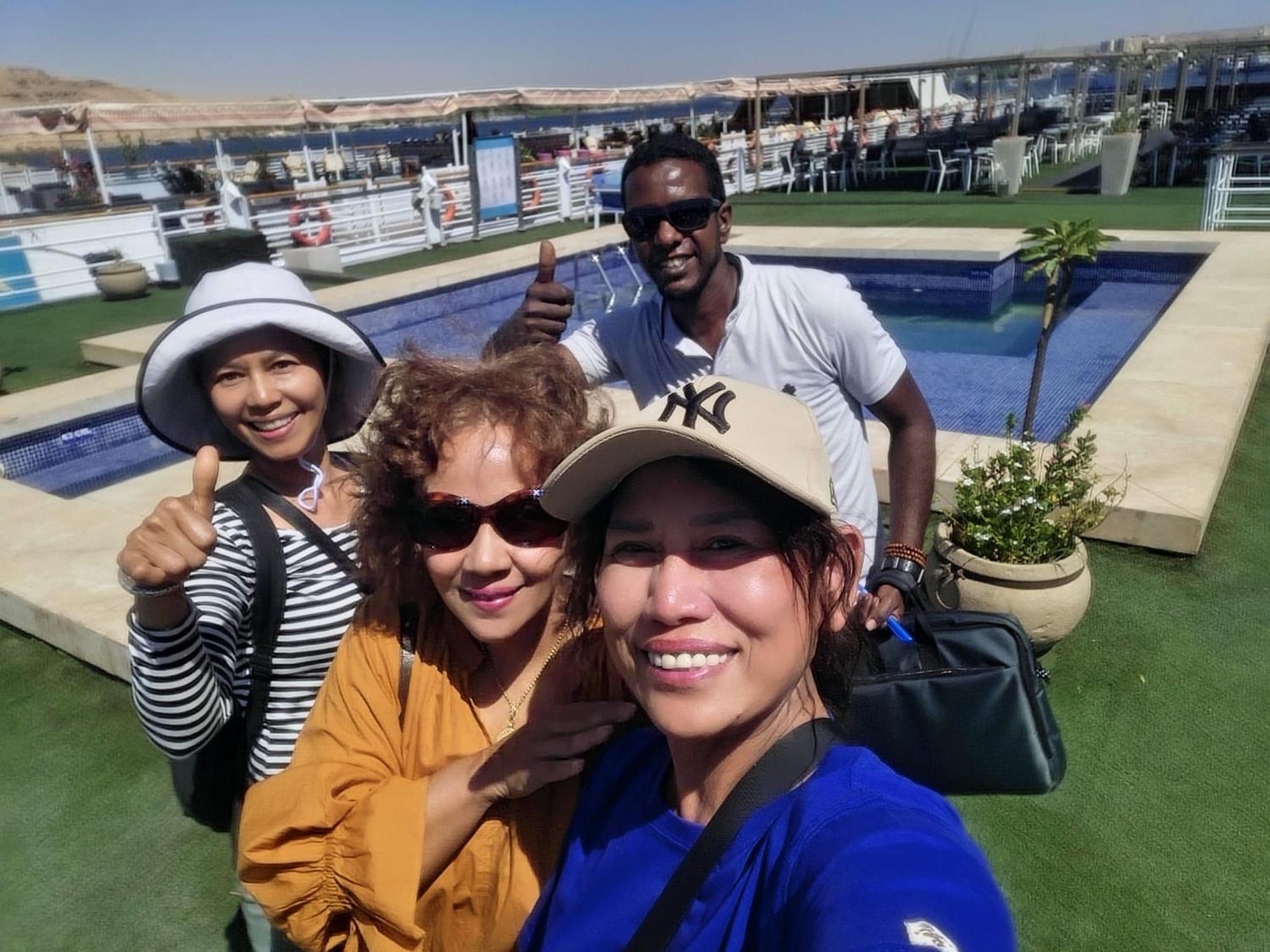 Five Star Nile Cruise From Aswan To Luxor Hotell Eksteriør bilde